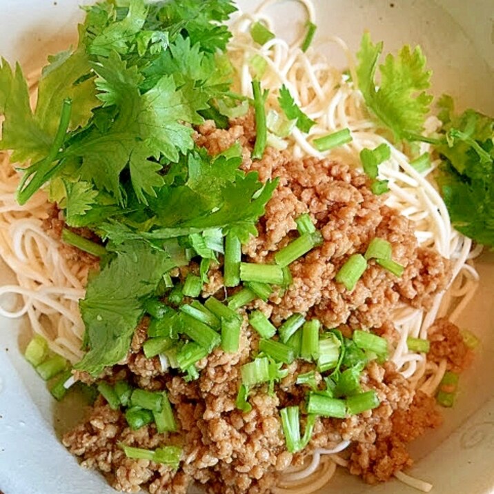 【糖質制限×低カロリー】パクチー豆腐麺